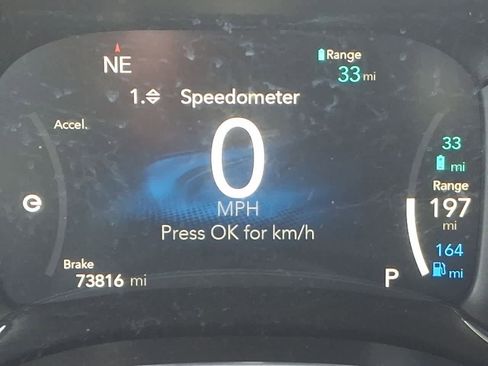 Used 2024 Chrysler Pacifica Select image 19