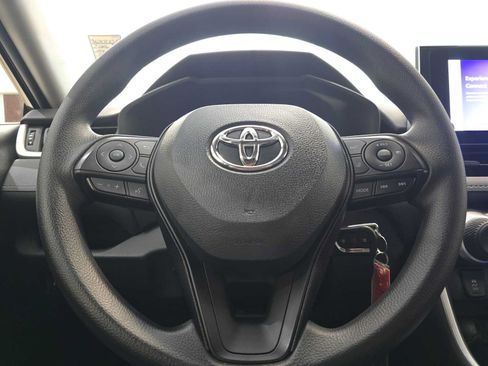 Certified 2023 Toyota RAV4 LE AWD/4WD image 11