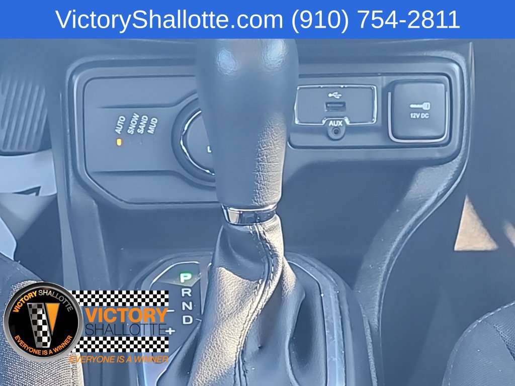 Certified 2023 Jeep Renegade Latitude AWD/4WD image 5