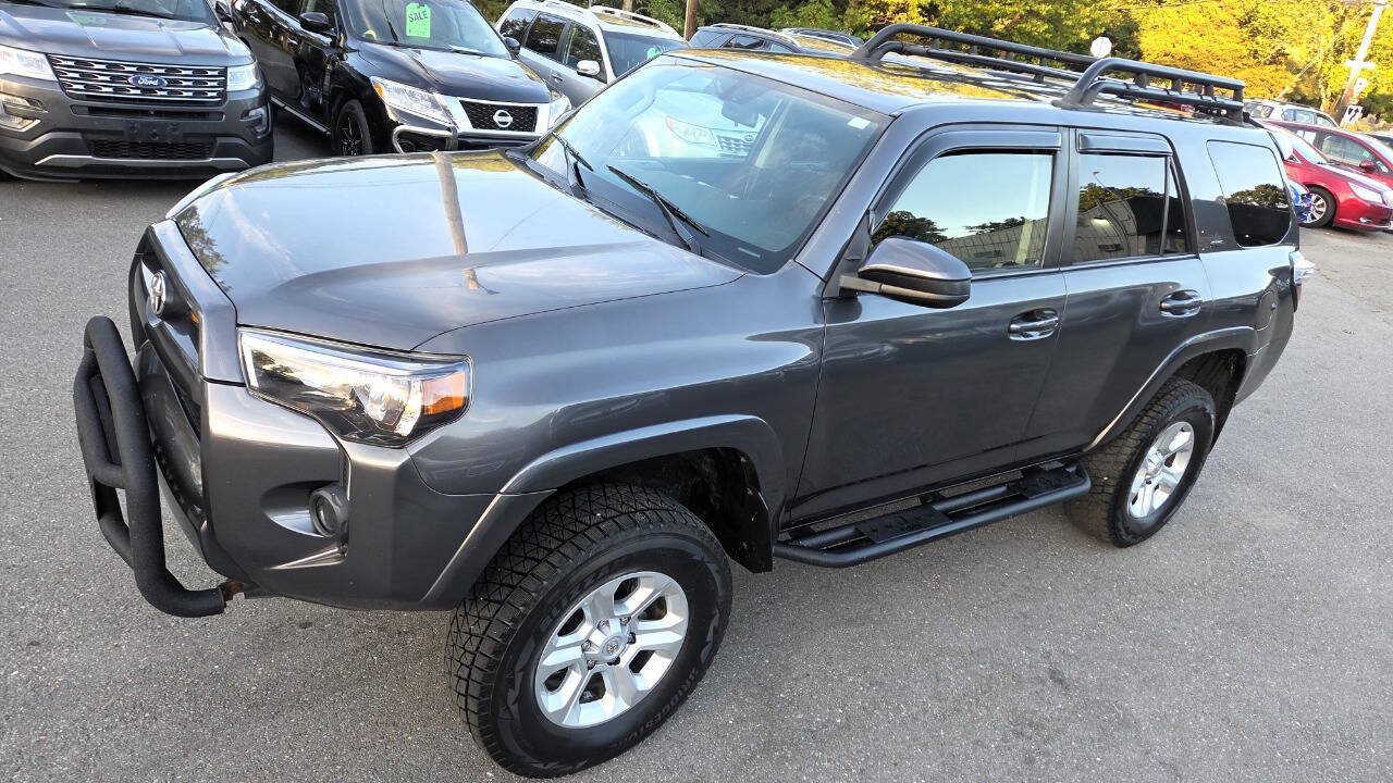 Used 2014 Toyota 4Runner SR5 AWD/4WD image 5