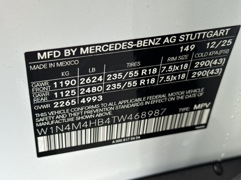New 2026 Mercedes-Benz GLB 250 4MATIC image 29