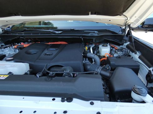 Used 2025 Toyota Tundra Limited image 93