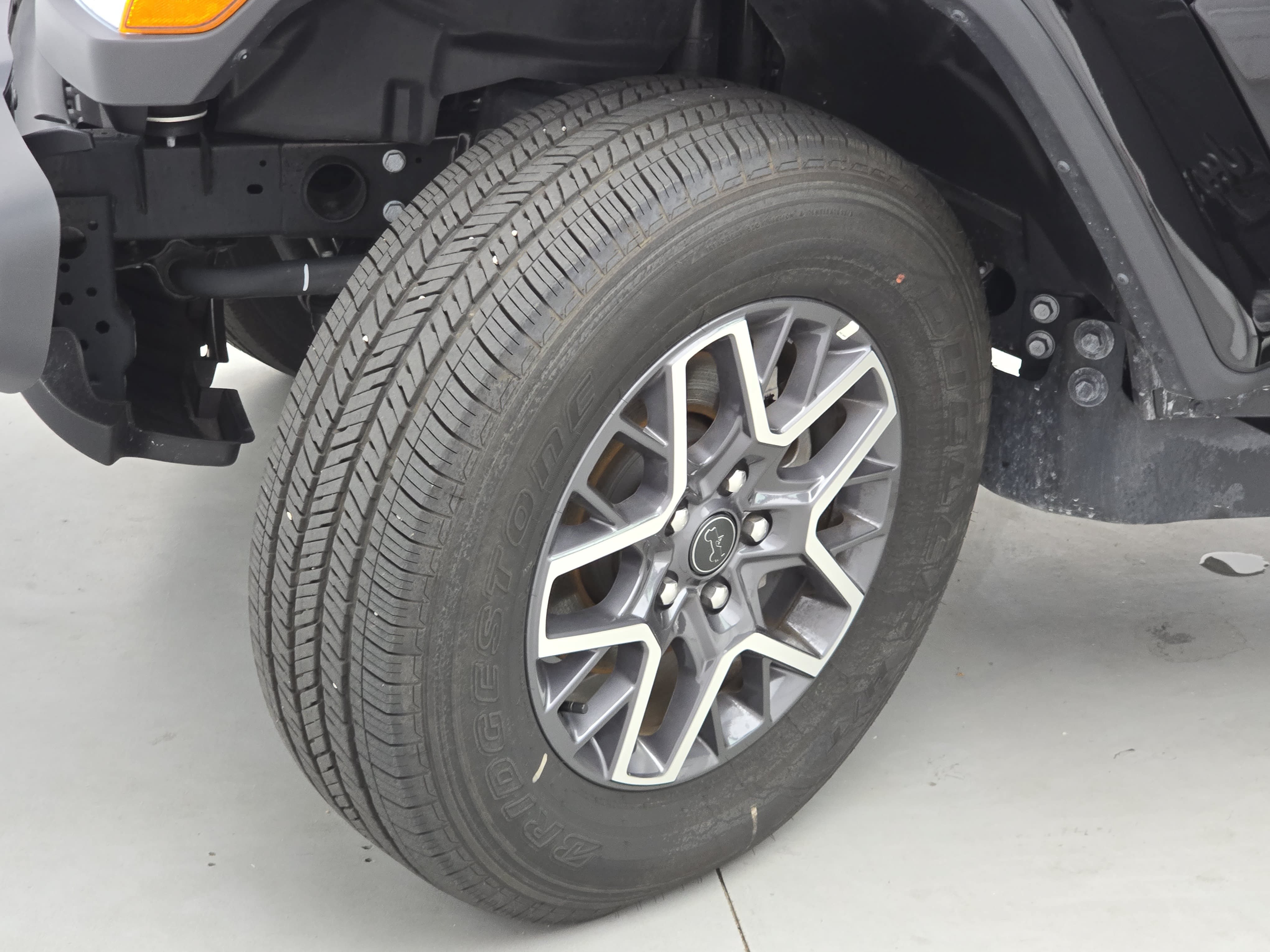 Used 2026 Jeep Wrangler Unlimited Sahara AWD/4WD image 32