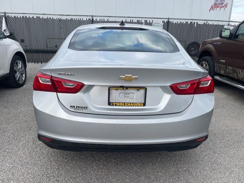Used 2022 Chevrolet Malibu LS image 4