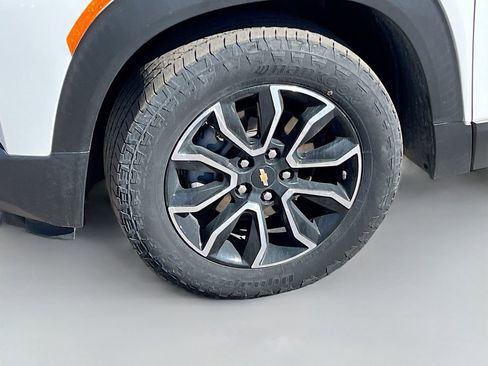 Used 2023 Chevrolet TrailBlazer ACTIV w/ Sun and Liftgate Package image 30