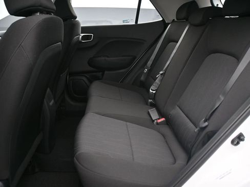 New 2026 Hyundai Venue SE FWD image 11