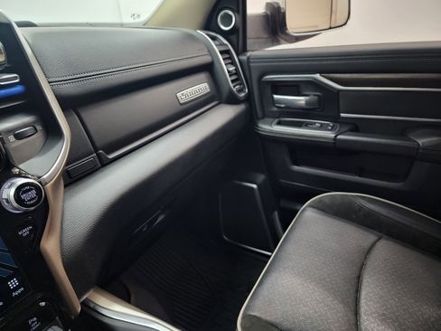 Used 2022 RAM 2500 Laramie image 11