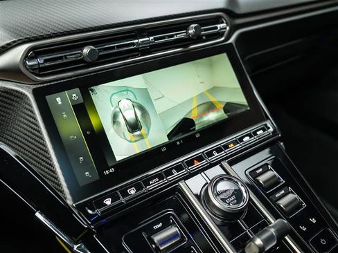 New 2026 Aston Martin V8 Vantage S image 23