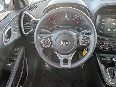 Used 2021 Kia Soul LX FWD image 20