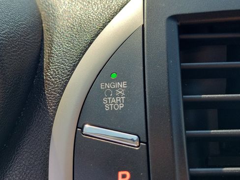 Used 2018 Lincoln MKC Select w/ Select Plus Package FWD image 31