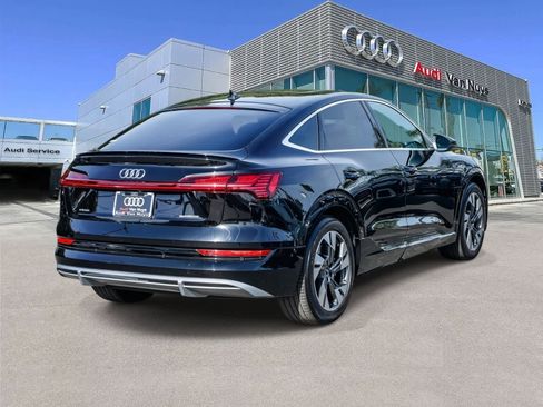 Certified 2023 Audi e-tron Premium Plus w/ Premium Plus Package image 4