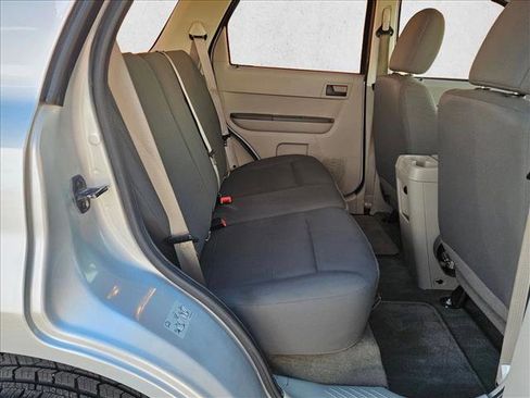 Used 2010 Ford Escape XLS image 19