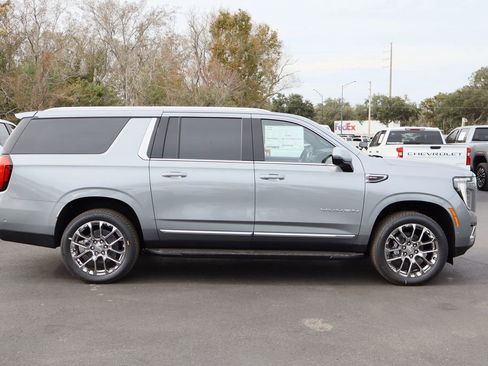 New 2026 GMC Yukon XL Elevation w/ LPO, Floor Liner Package image 3