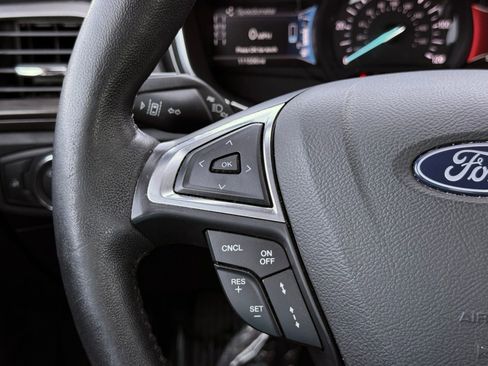 Used 2018 Ford Fusion SE w/ Equipment Group 602A FWD image 26