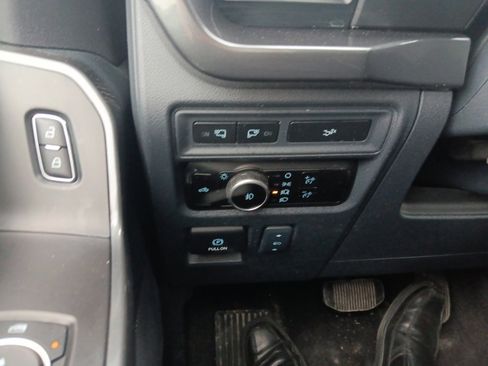 Used 2023 Ford F150 XLT w/ Equipment Group 302A High image 25