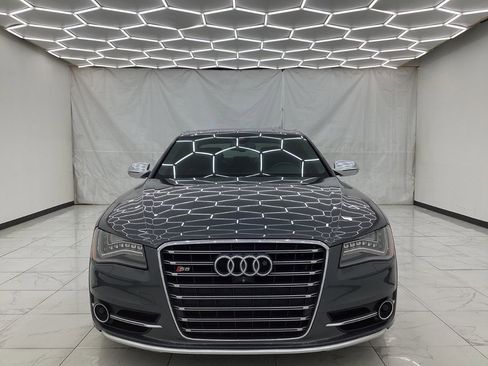 Used 2013 Audi S8 image 5