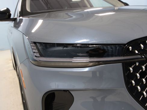 New 2026 Lincoln Nautilus Premier image 38