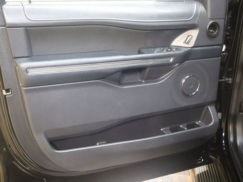 Used 2023 Ford Expedition XL image 26