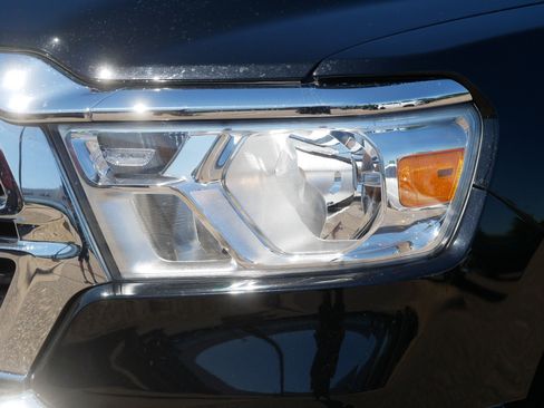Used 2023 RAM 1500 Big Horn AWD/4WD image 16