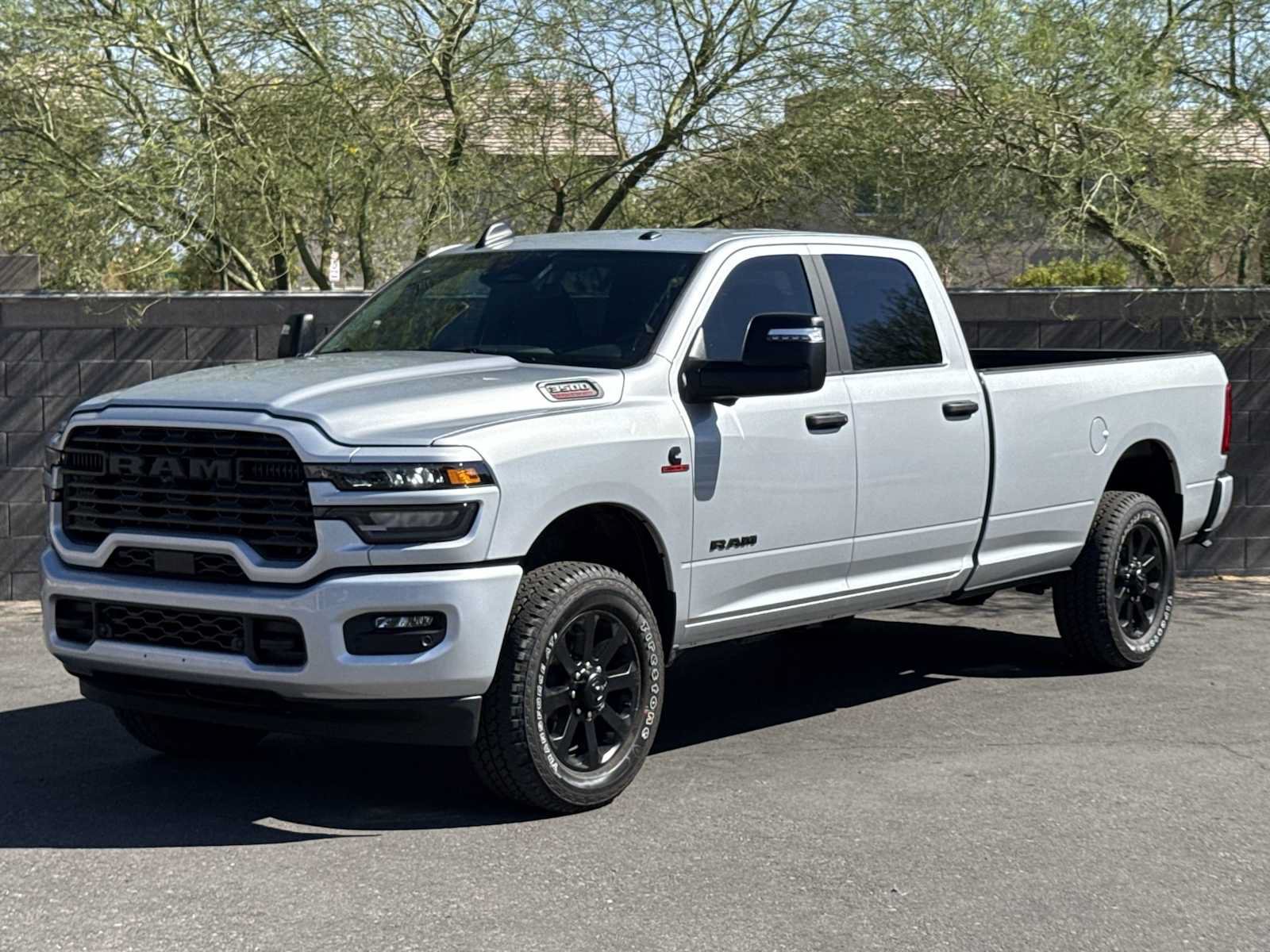 New 2026 RAM 3500 Big Horn AWD/4WD image 4