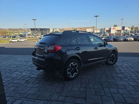 Used 2016 Subaru Crosstrek 2.0i Premium image 3