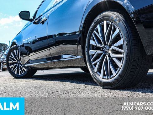 Used 2025 Nissan Altima 2.5 SV image 16