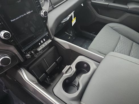 New 2026 RAM 1500 Big Horn/Lone Star image 25