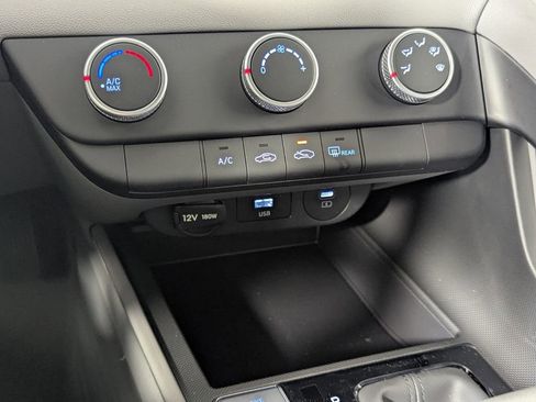New 2026 Hyundai Elantra SE image 19