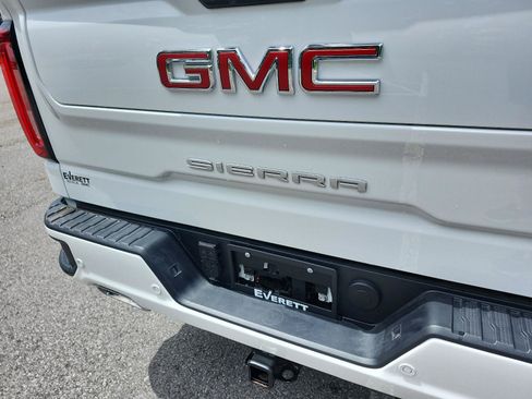 Certified 2026 GMC Sierra 1500 AT4 w/ AT4 Premium Package AWD/4WD image 4