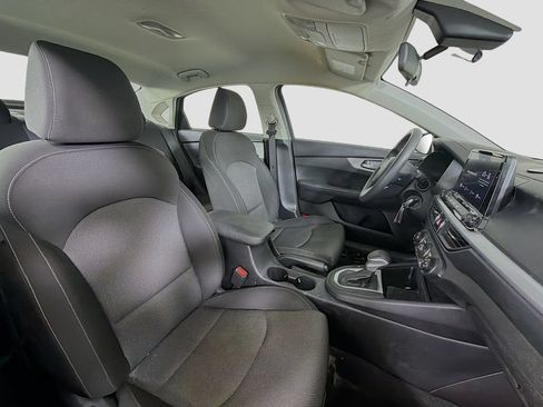 Used 2023 Kia Forte LXS w/ LXS Technology Package FWD image 29
