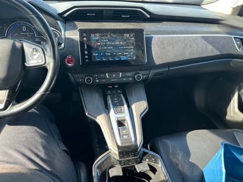 Used 2018 Honda Clarity Touring image 9
