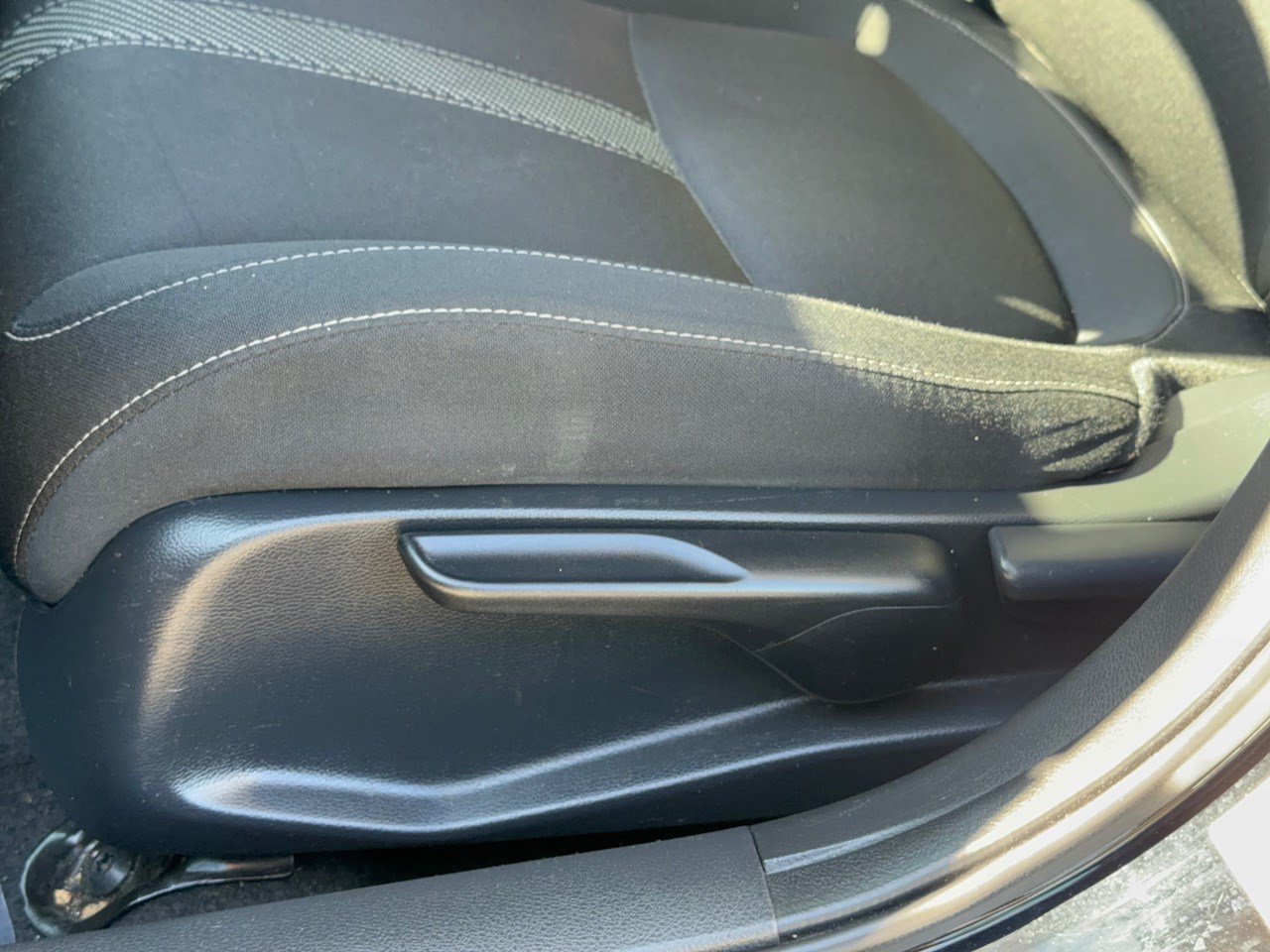 Used 2018 Honda Civic EX image 16