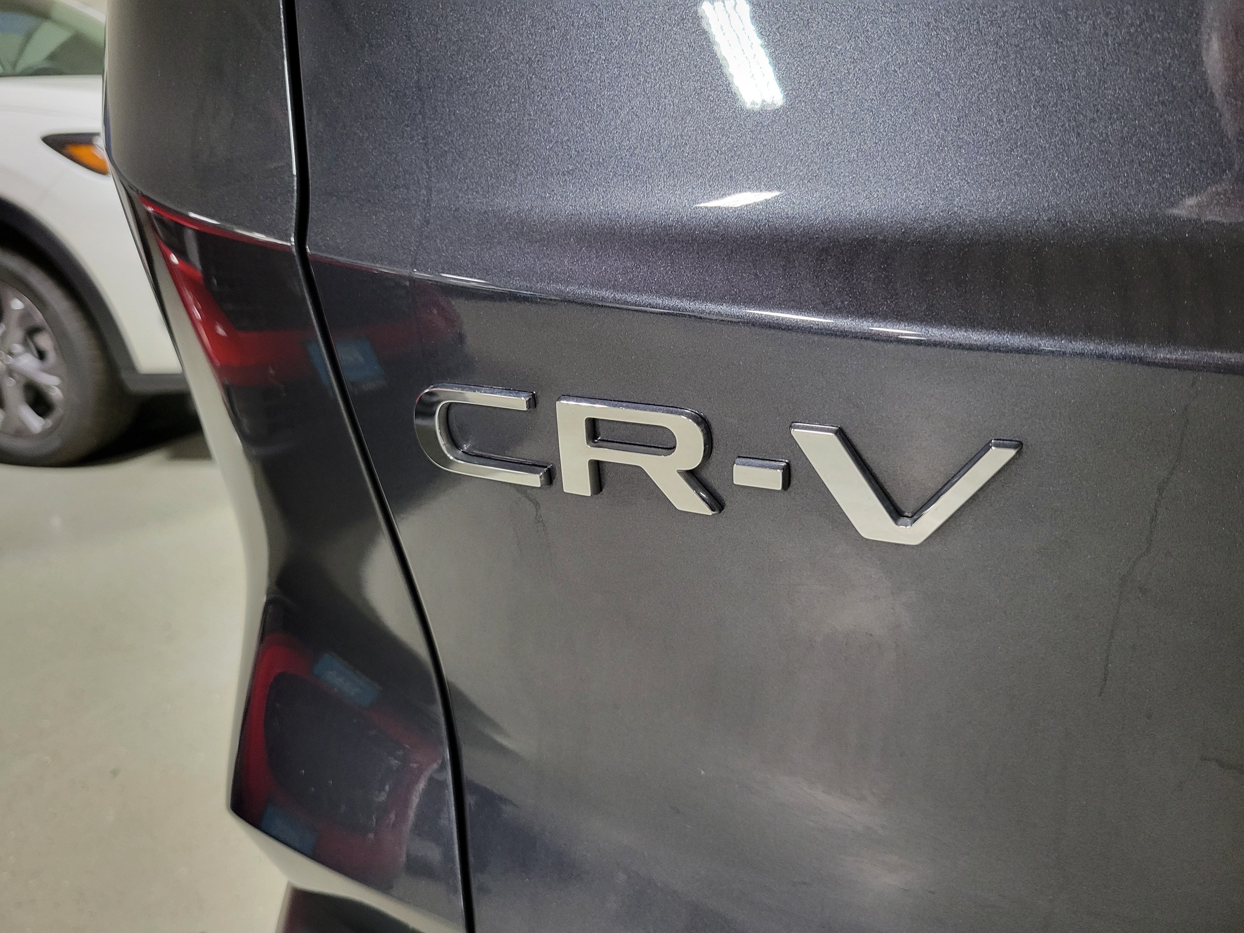Used 2025 Honda CR-V EX image 6