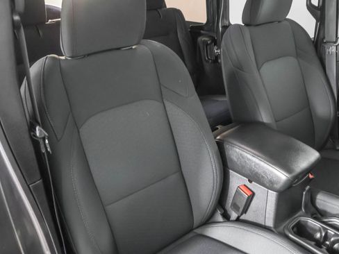 Used 2022 Jeep Wrangler Unlimited Sport image 51