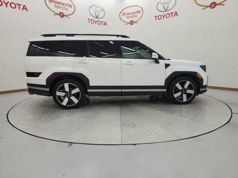 Used 2025 Hyundai Santa Fe Limited FWD image 3