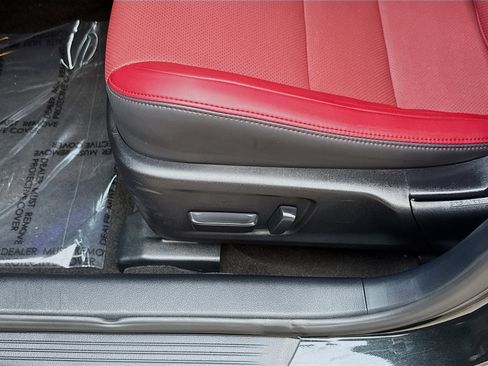 Used 2025 Lexus IS 350 F Sport image 18