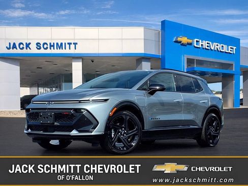 Used 2024 Chevrolet Equinox EV RS FWD image 1