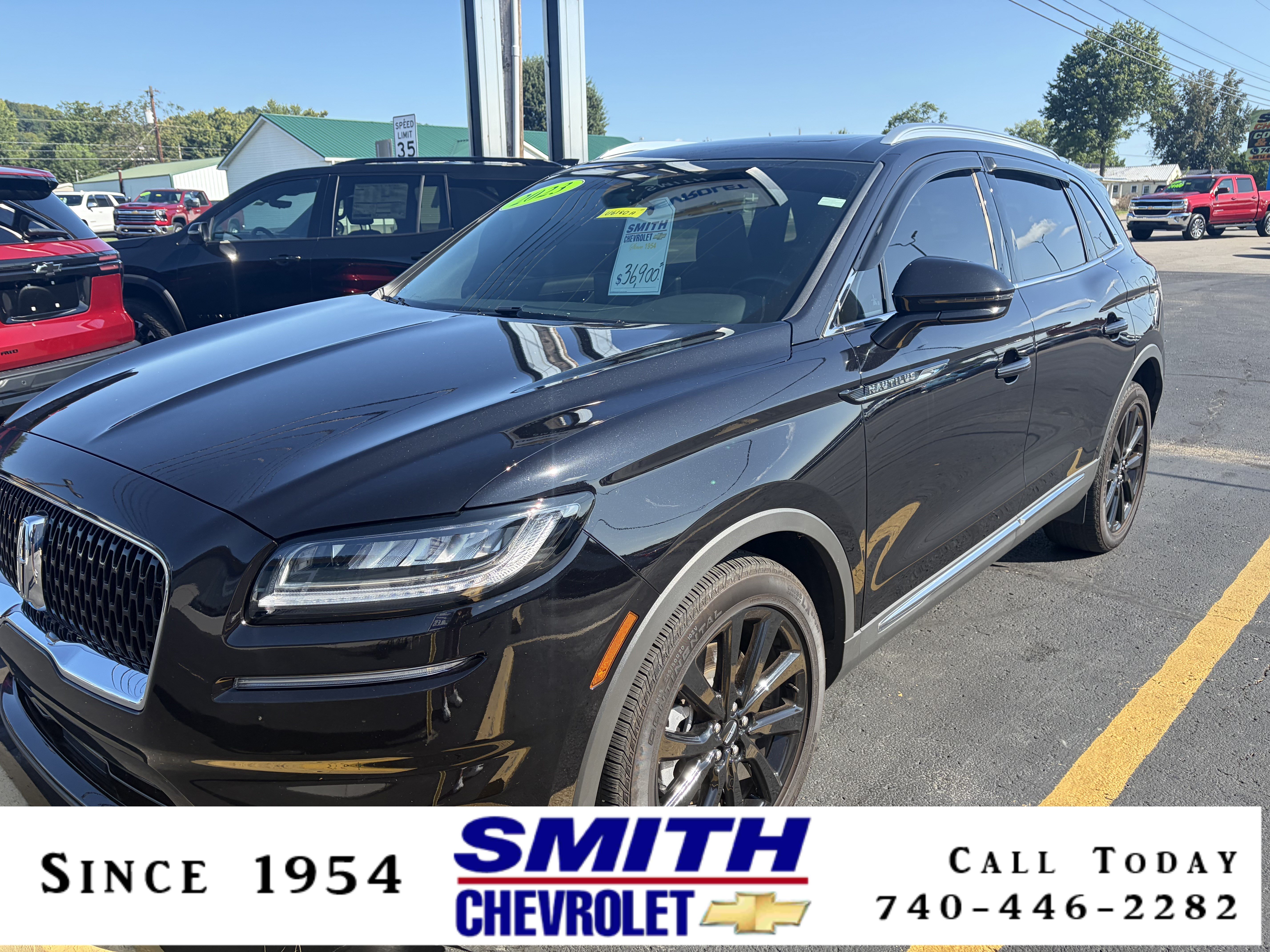 Used 2023 Lincoln Nautilus Reserve w/ Monochromatic Package AWD/4WD image 1