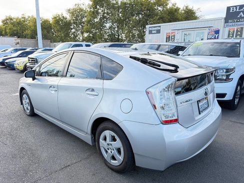 Used 2010 Toyota Prius Three image 6