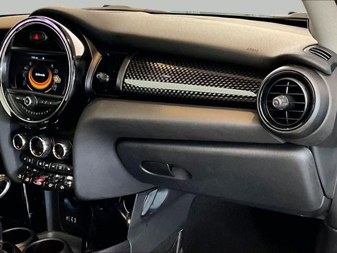 Used 2018 MINI Cooper S FWD image 19
