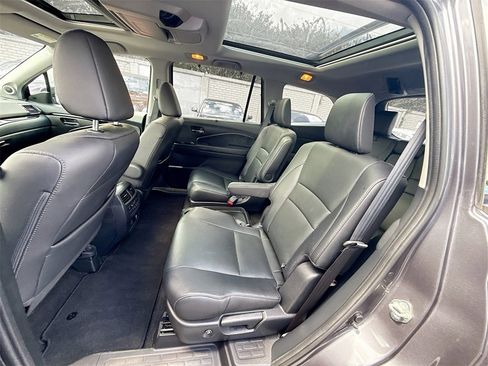 Used 2020 Honda Pilot Elite image 26