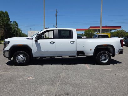 New 2026 GMC Sierra 3500 Pro w/ 1SA Pro Safety Plus Package