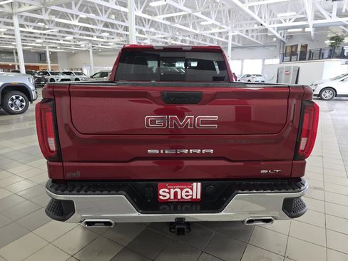 Used 2022 GMC Sierra 1500 SLT w/ SLT Premium Package image 4