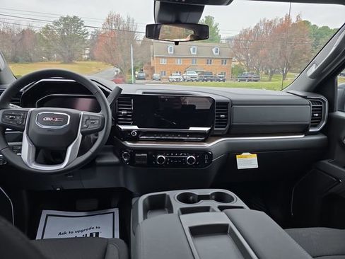 New 2026 GMC Sierra 1500 Elevation image 10
