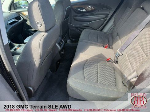 Used 2018 GMC Terrain SLE w/ Driver Convenience Package AWD/4WD image 10