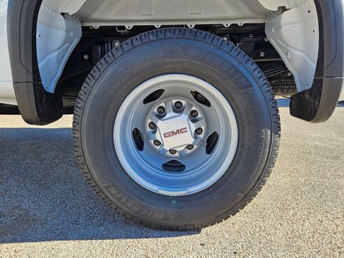 New 2026 GMC Sierra 3500 Pro w/ 1SA Pro Safety Plus Package image 29