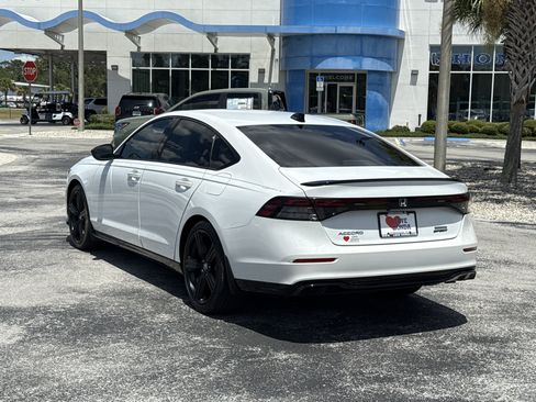 Certified 2023 Honda Accord Sport image 9
