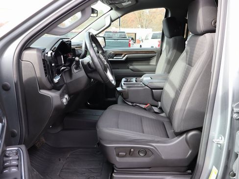 Used 2023 GMC Sierra 1500 Elevation image 3