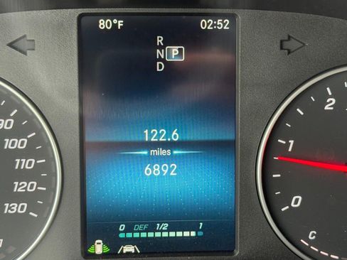 Used 2024 Mercedes-Benz Sprinter 2500 image 25