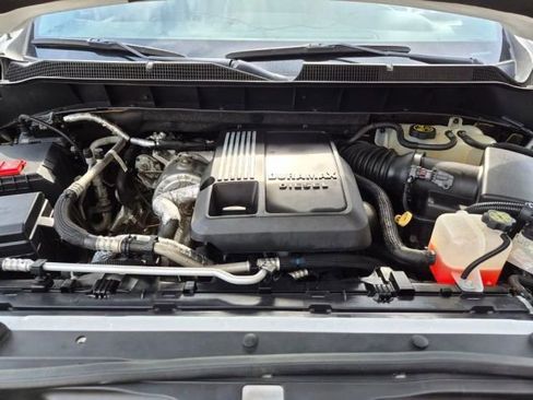 Used 2020 Chevrolet Silverado 1500 RST w/ Texas Edition image 9